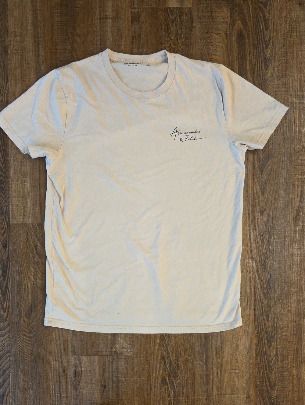 Abercrombie & Fitch Men's Crew Neck Tee in Light Cream. Mens Medium